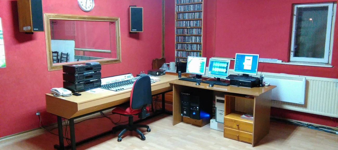 Radio 1503 Zavidovici Studio – FM Frekvencija 92,5 MHz